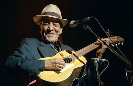 Compay Segundo: Memorias de una leyenda (+audio) | Radio Victoria de Giron